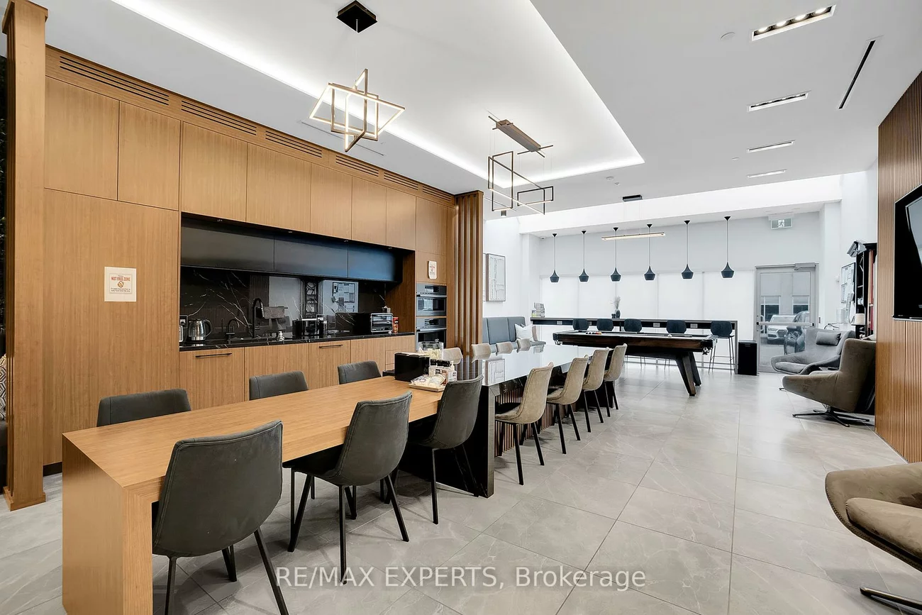 27, Roytec, East Woodbridge, Vaughan