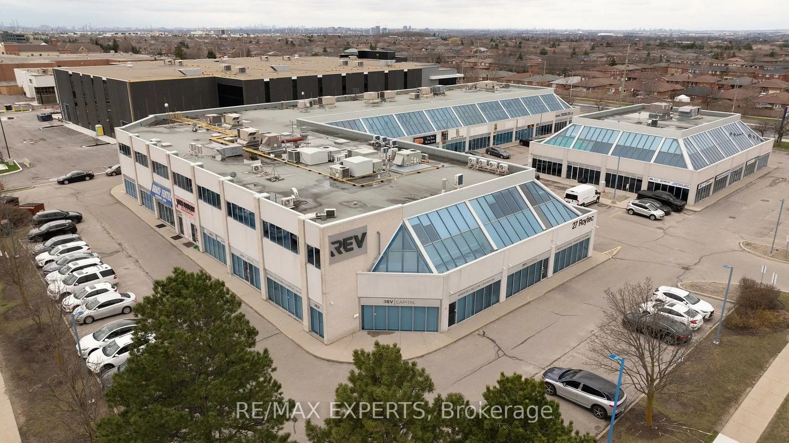 27, Roytec, East Woodbridge, Vaughan
