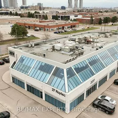 27, Roytec, East Woodbridge, Vaughan
