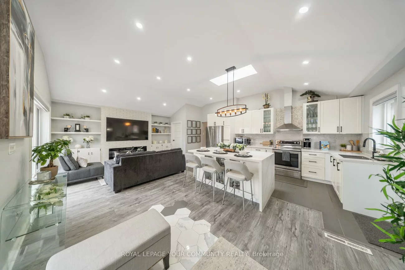 3603, Langstaff, East Woodbridge, Vaughan