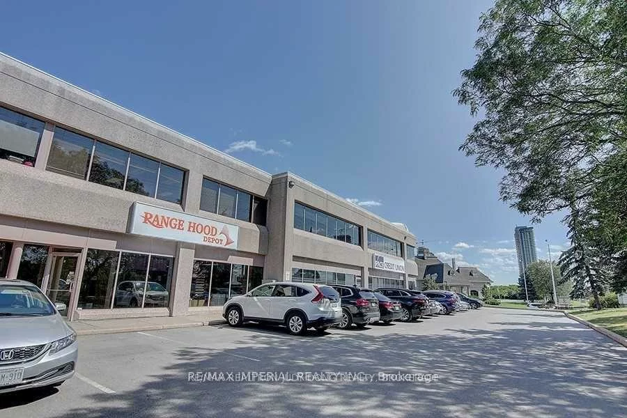 8111, Jane, Concord, Vaughan