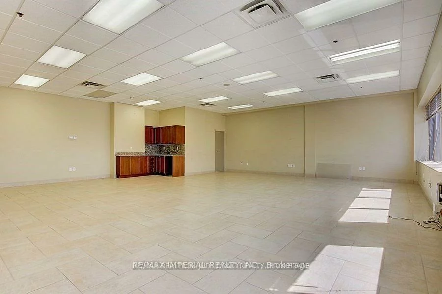 8111, Jane, Concord, Vaughan
