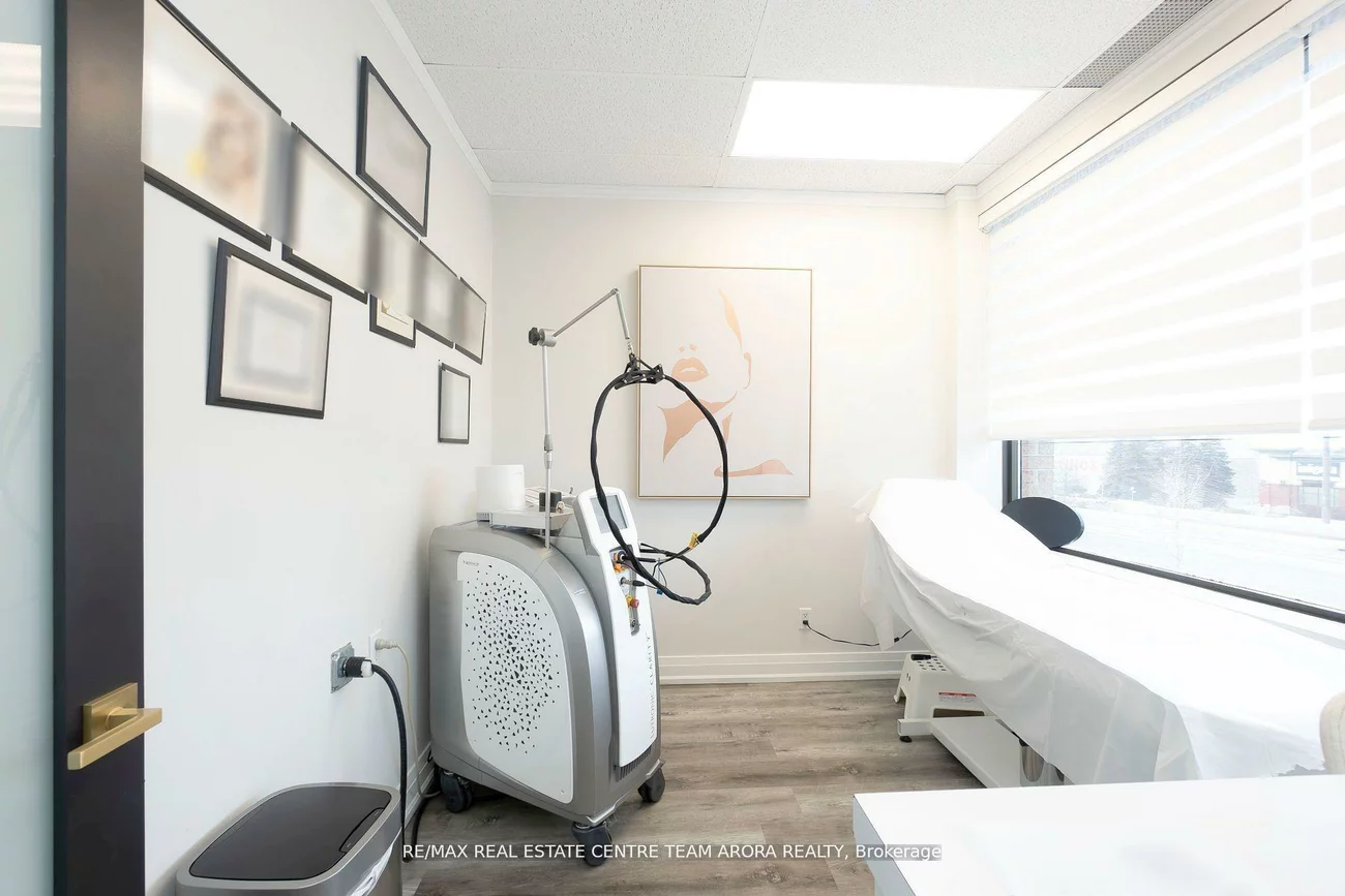 90, Winges, Pine Valley Business Park, Vaughan