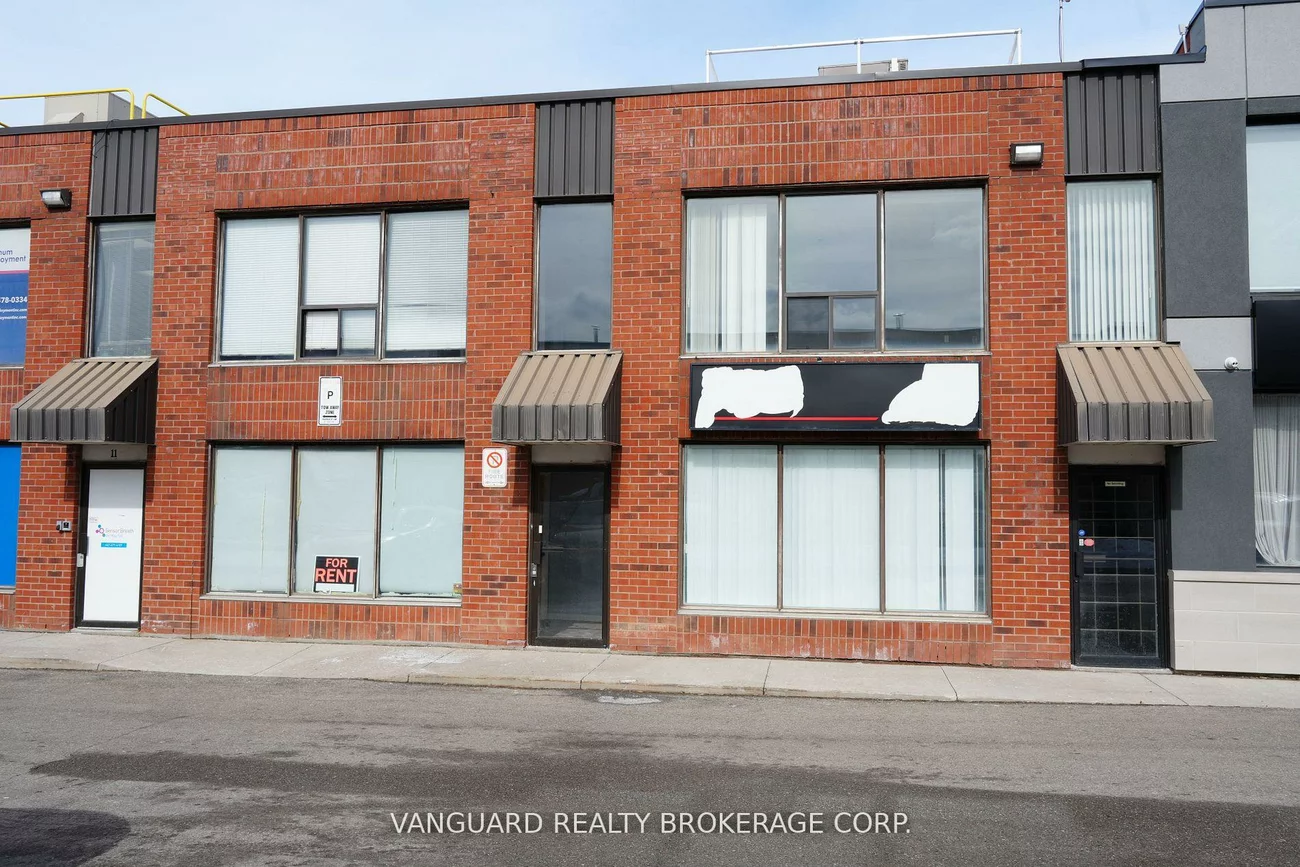 410, Chrislea, East Woodbridge, Vaughan