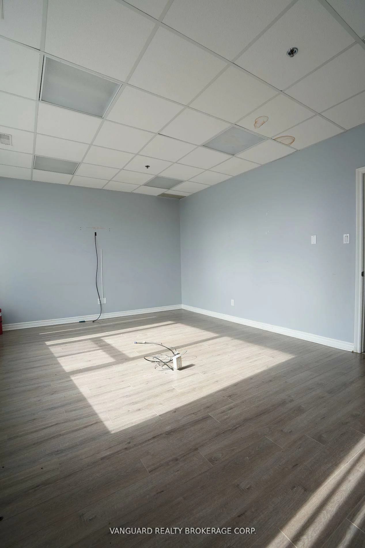 410, Chrislea, East Woodbridge, Vaughan