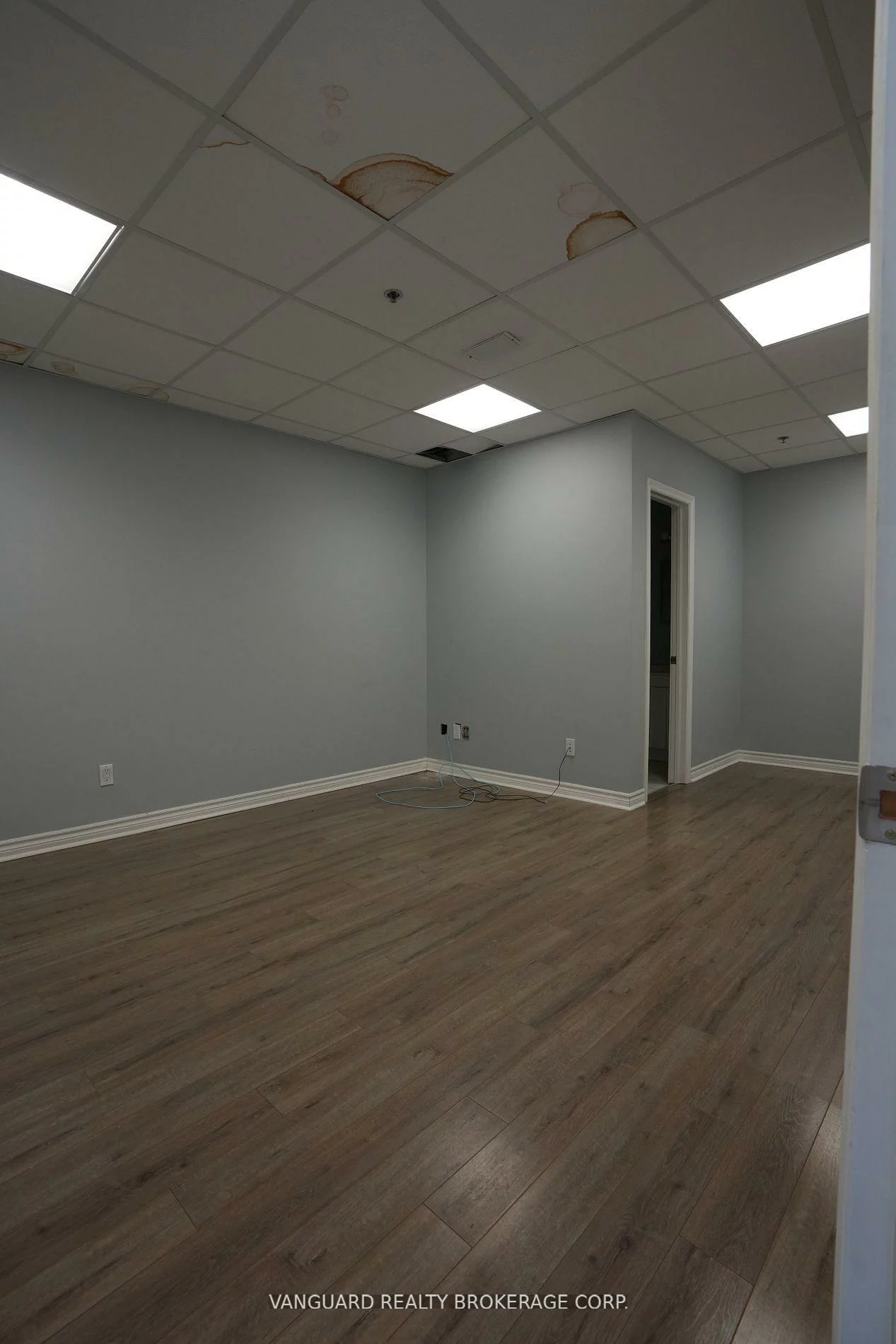 410, Chrislea, East Woodbridge, Vaughan
