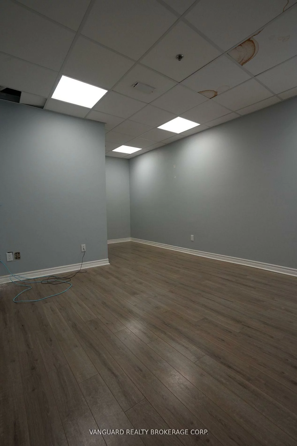 410, Chrislea, East Woodbridge, Vaughan