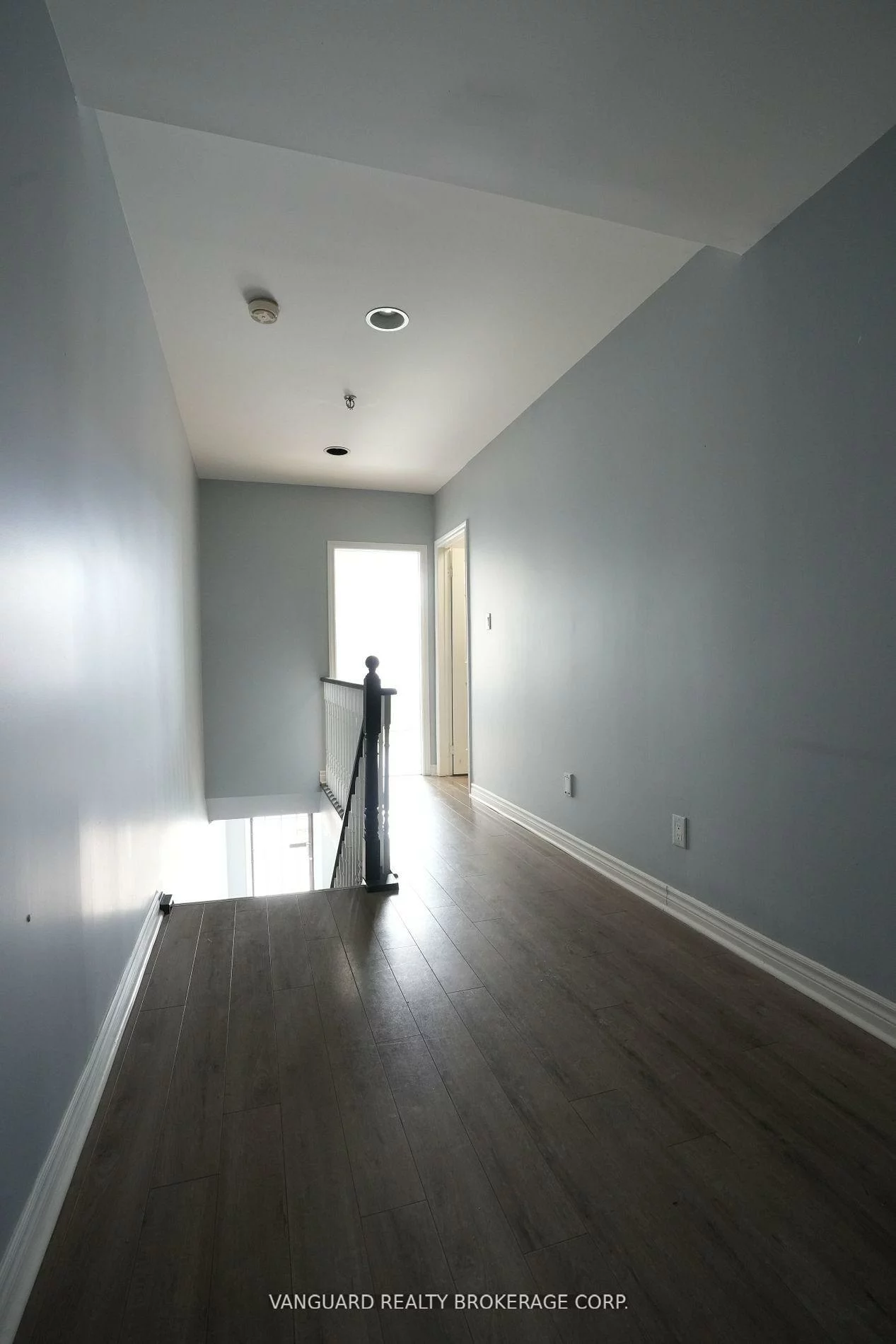 410, Chrislea, East Woodbridge, Vaughan