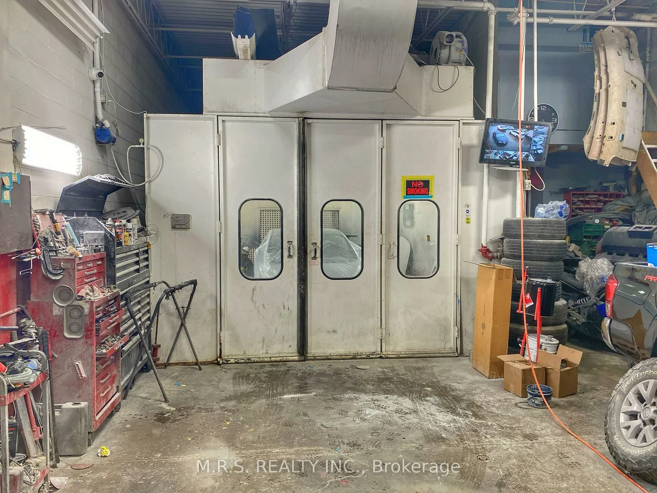 320, Hanlan, Steeles West Industrial, Vaughan