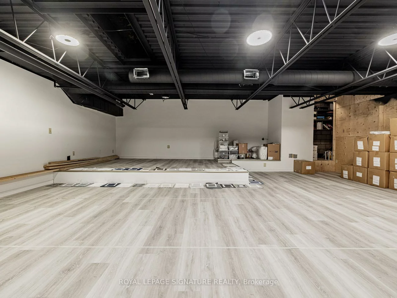 20, Hanlan, Steeles West Industrial, Vaughan