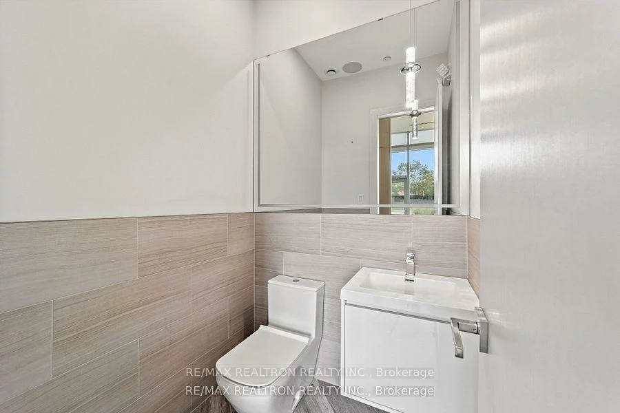 7900, Bathurst, Beverley Glen, Vaughan