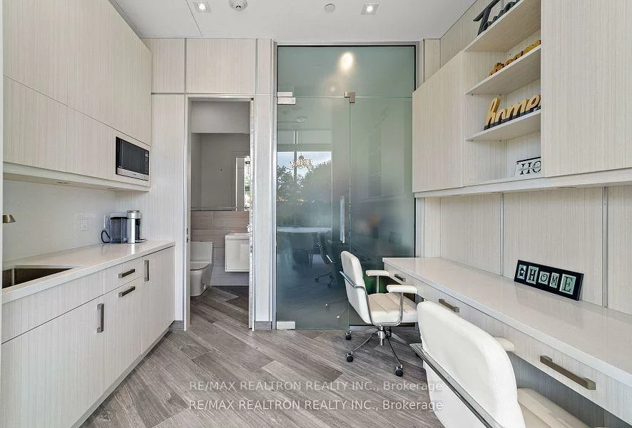 7900, Bathurst, Beverley Glen, Vaughan