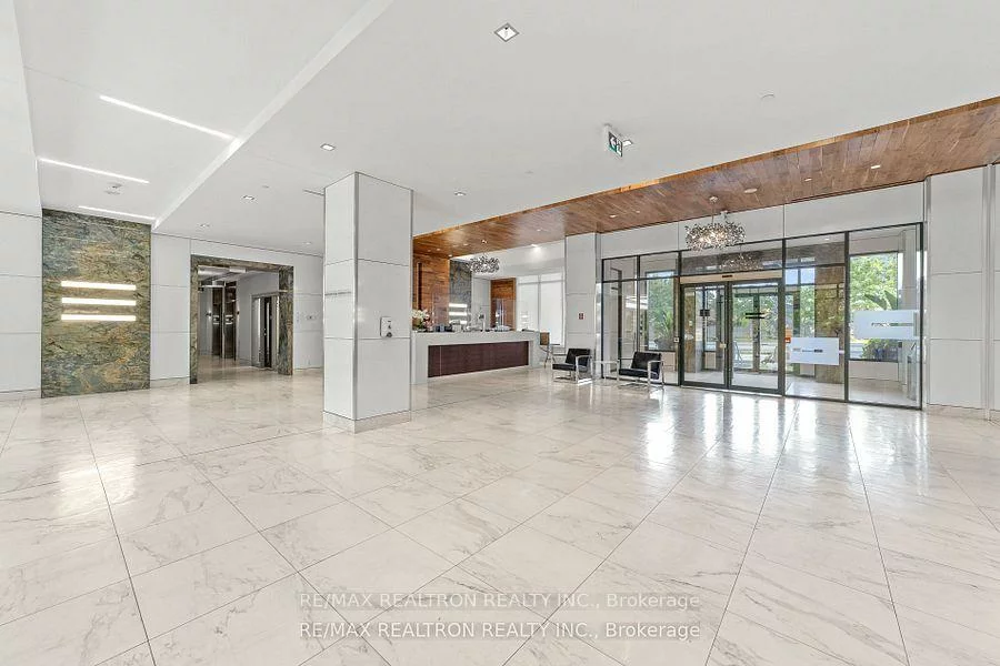 7900, Bathurst, Beverley Glen, Vaughan