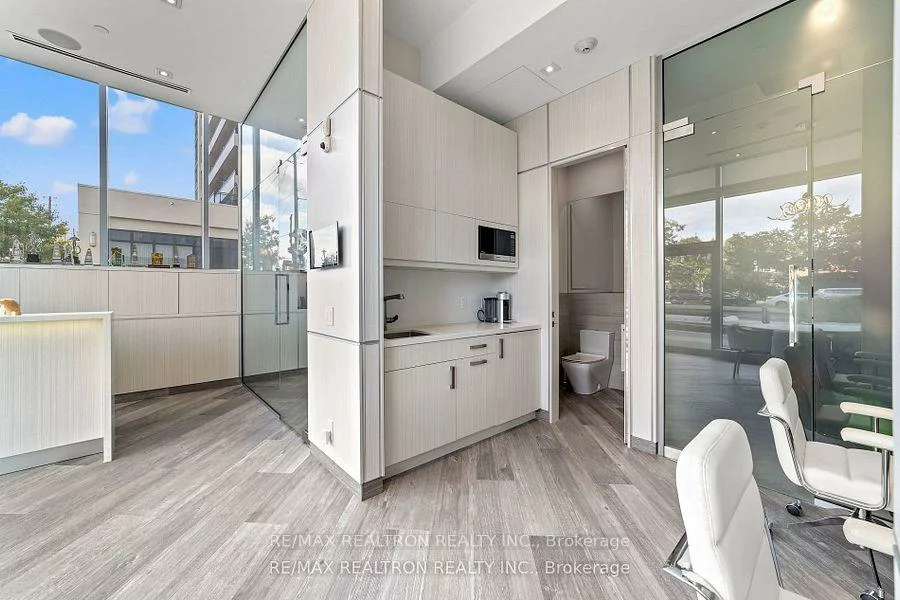 7900, Bathurst, Beverley Glen, Vaughan