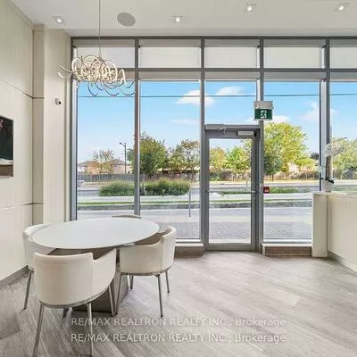 7900, Bathurst, Beverley Glen, Vaughan