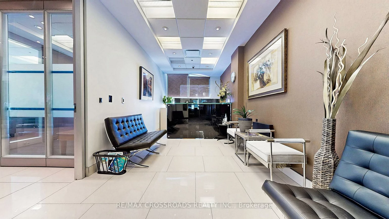 7368, Yonge, Crestwood-Springfarm-Yorkhill, Vaughan