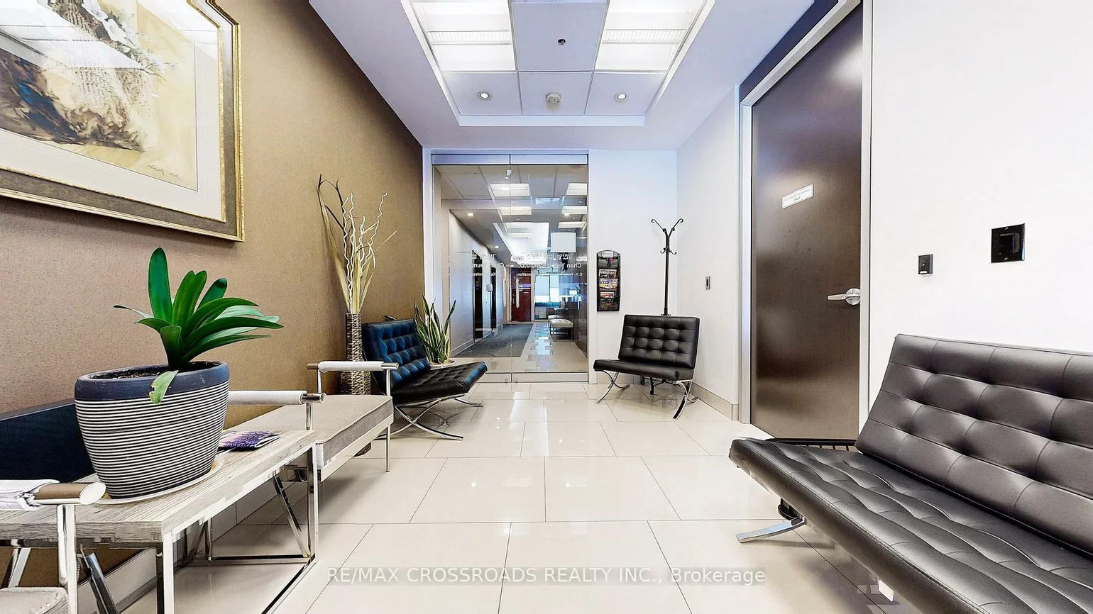 7368, Yonge, Crestwood-Springfarm-Yorkhill, Vaughan