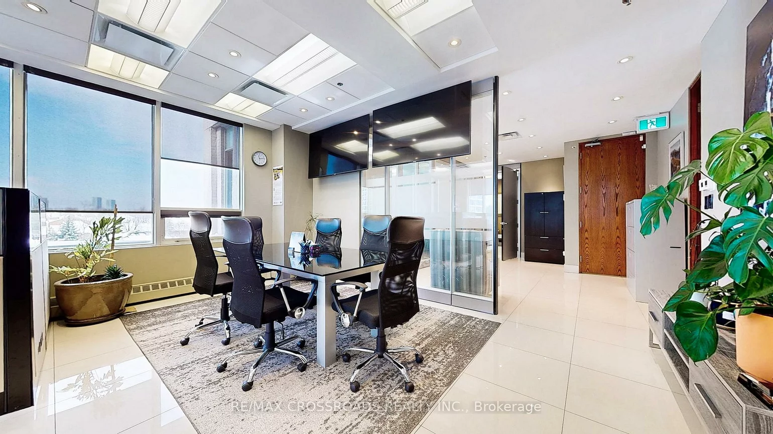 7368, Yonge, Crestwood-Springfarm-Yorkhill, Vaughan
