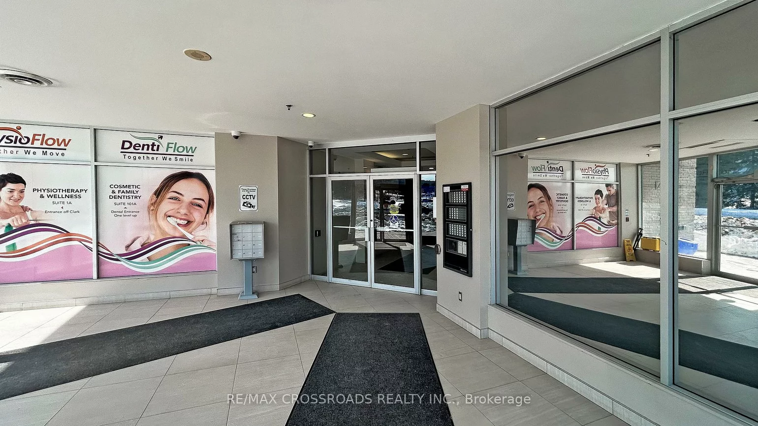 7368, Yonge, Crestwood-Springfarm-Yorkhill, Vaughan