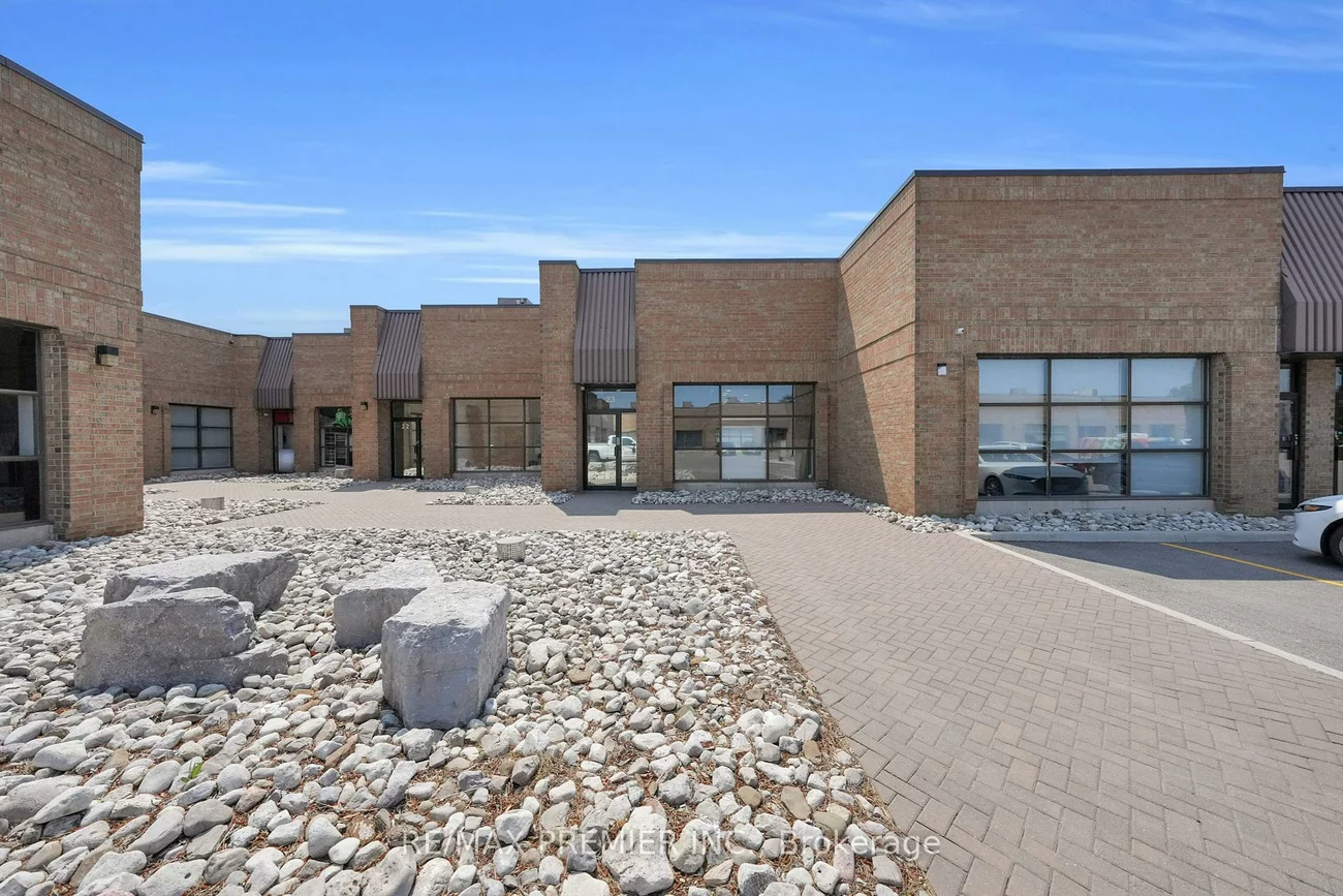 71, Maryrcroft, Pine Valley Business Park, Vaughan