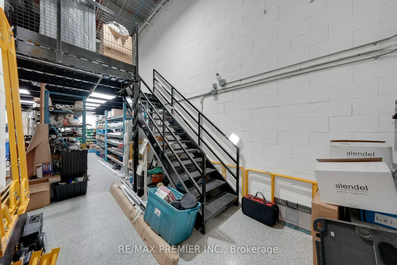 71, Maryrcroft, Pine Valley Business Park, Vaughan