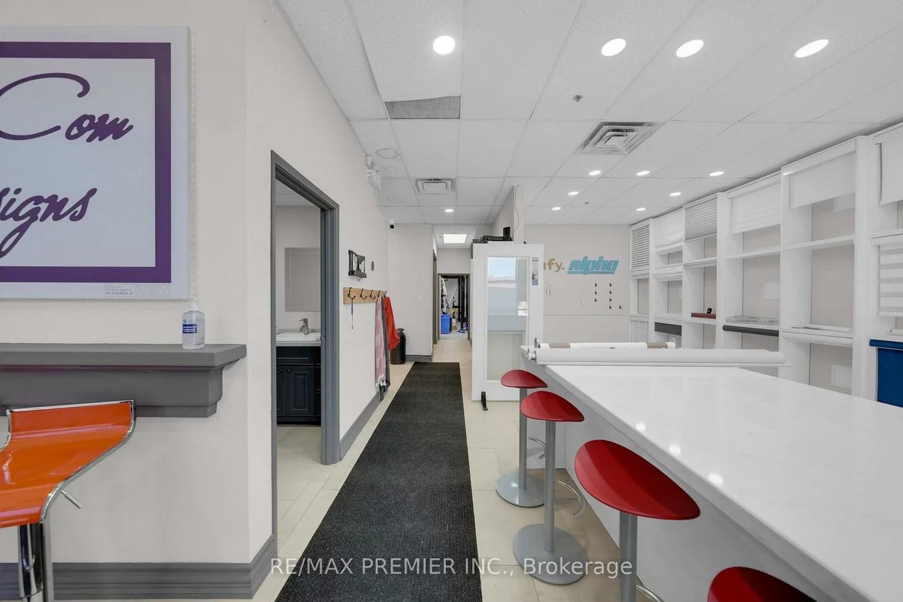 71, Maryrcroft, Pine Valley Business Park, Vaughan