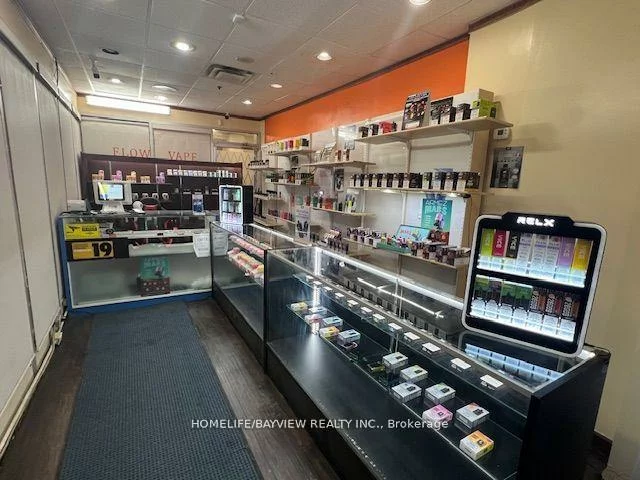 7398, Yonge, Crestwood-Springfarm-Yorkhill, Vaughan