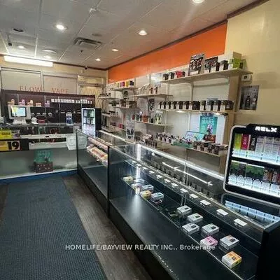 7398, Yonge, Crestwood-Springfarm-Yorkhill, Vaughan