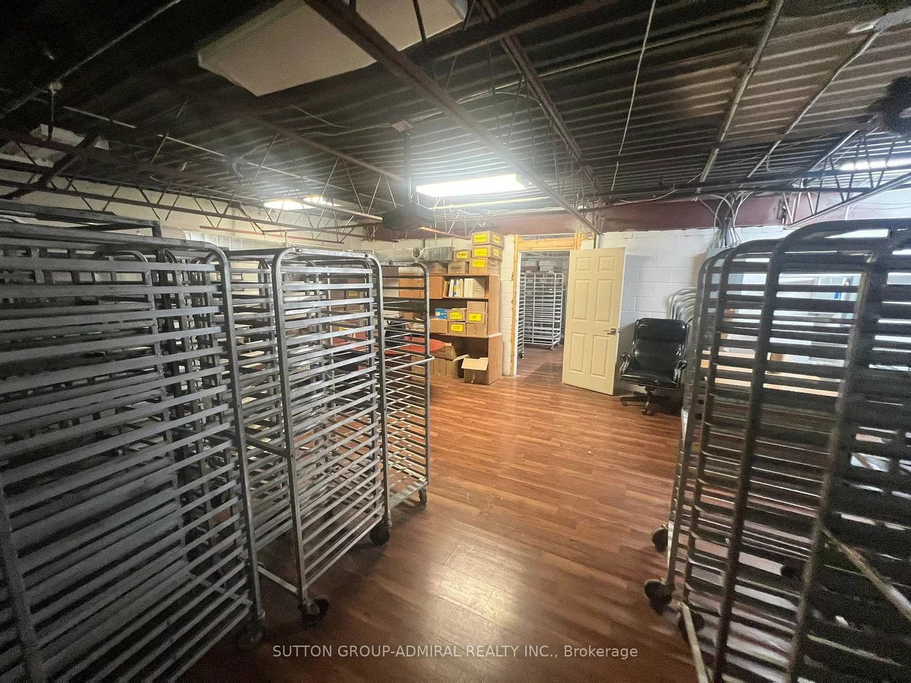 418, Hanlan, Steeles West Industrial, Vaughan