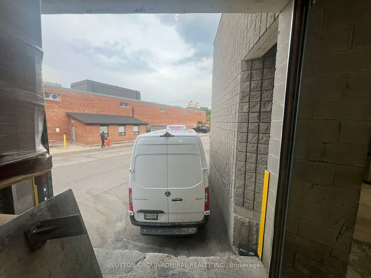 418, Hanlan, Steeles West Industrial, Vaughan