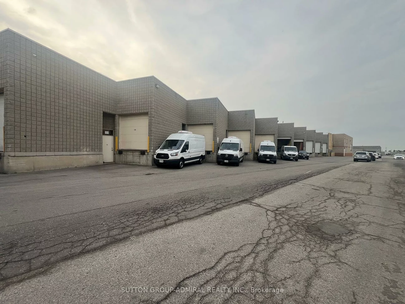 418, Hanlan, Steeles West Industrial, Vaughan