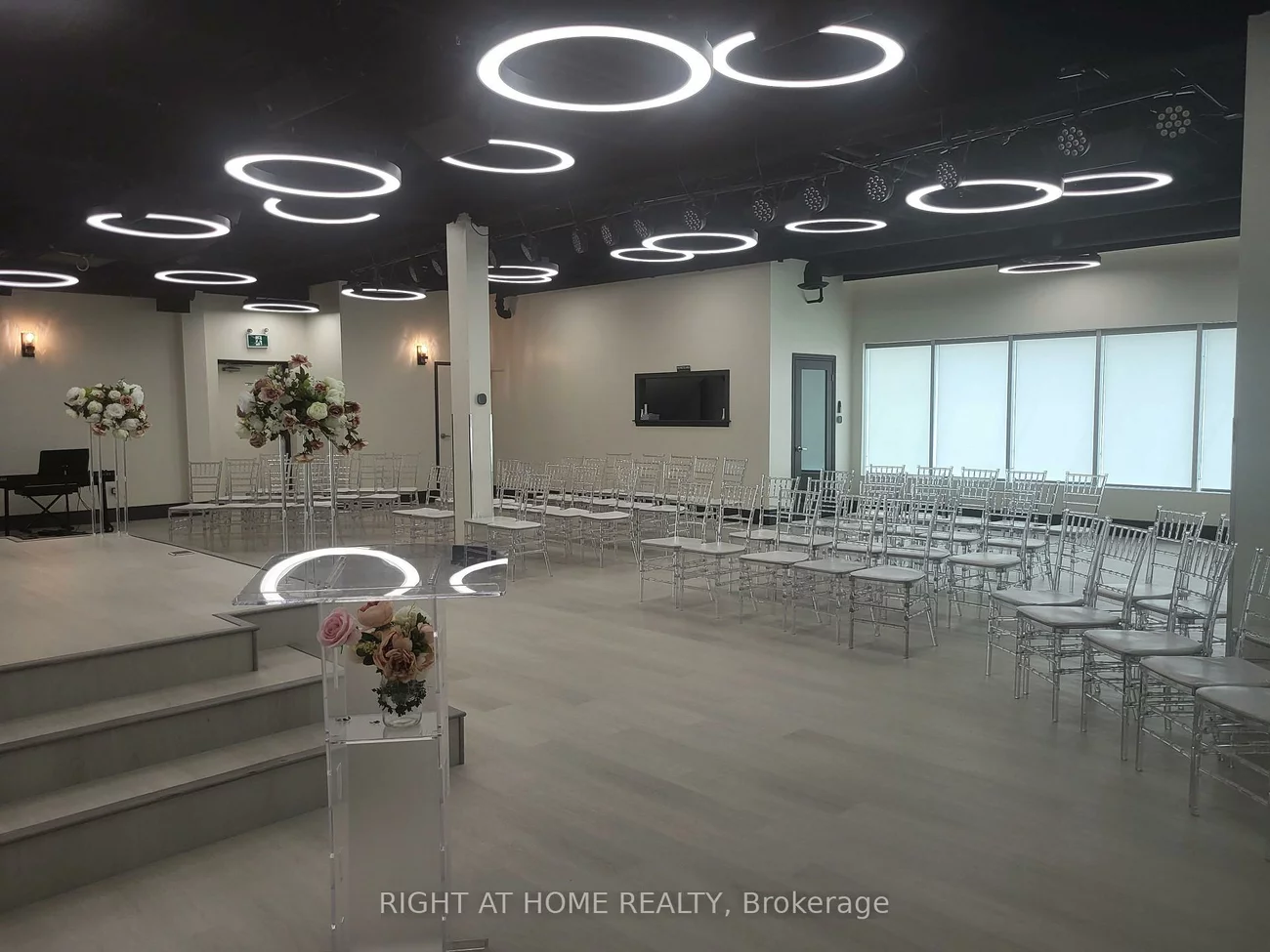 7611, Pine Valley, Pine Valley Business Park, Vaughan