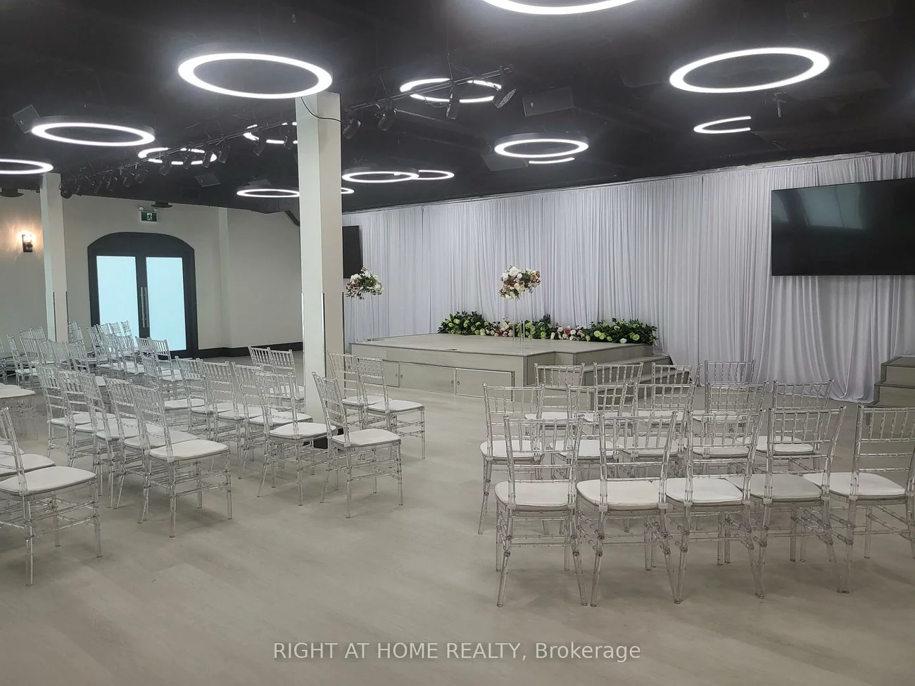 7611, Pine Valley, Pine Valley Business Park, Vaughan