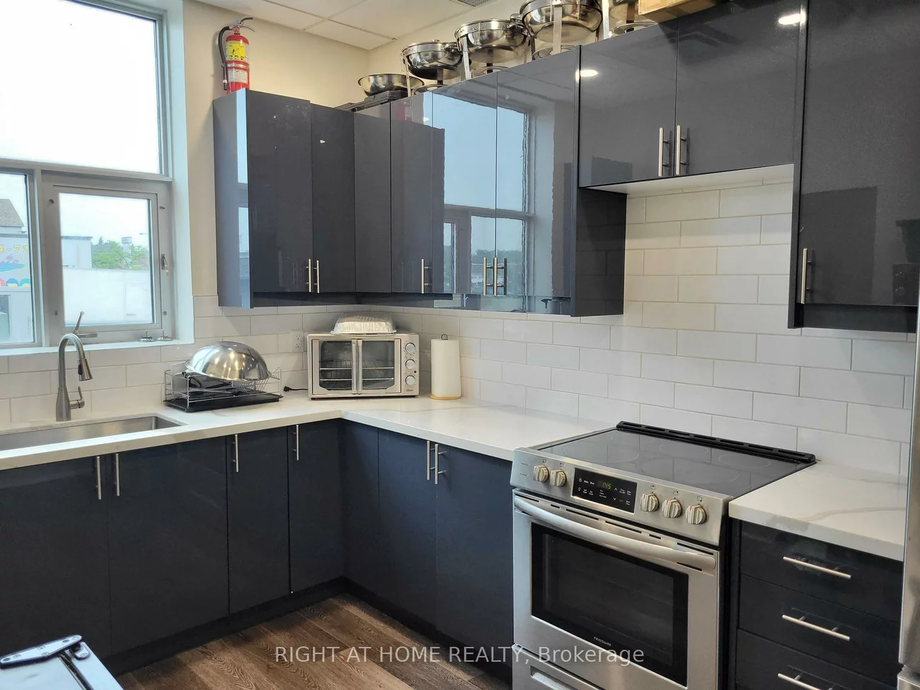 7611, Pine Valley, Pine Valley Business Park, Vaughan