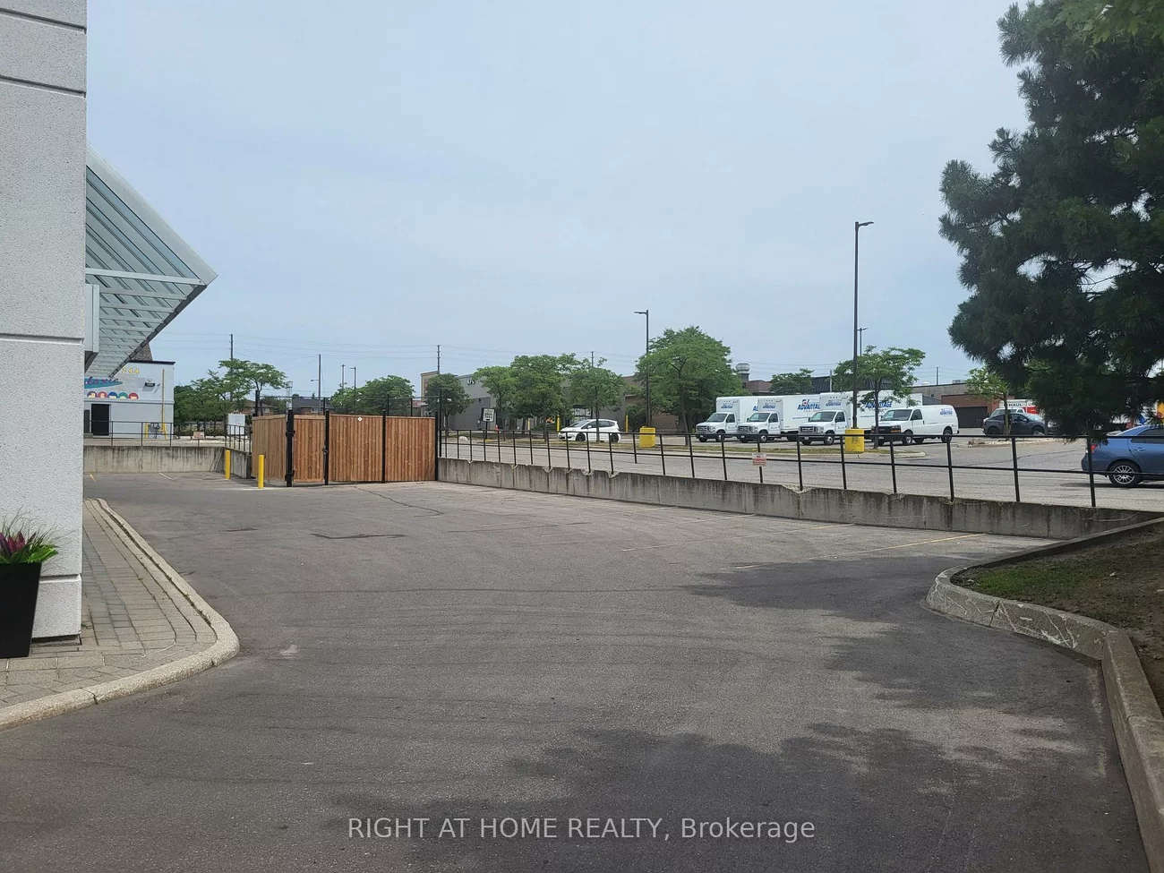 7611, Pine Valley, Pine Valley Business Park, Vaughan