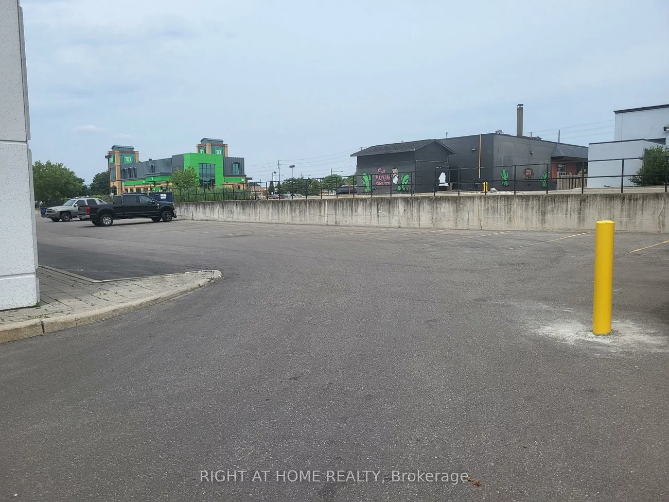 7611, Pine Valley, Pine Valley Business Park, Vaughan