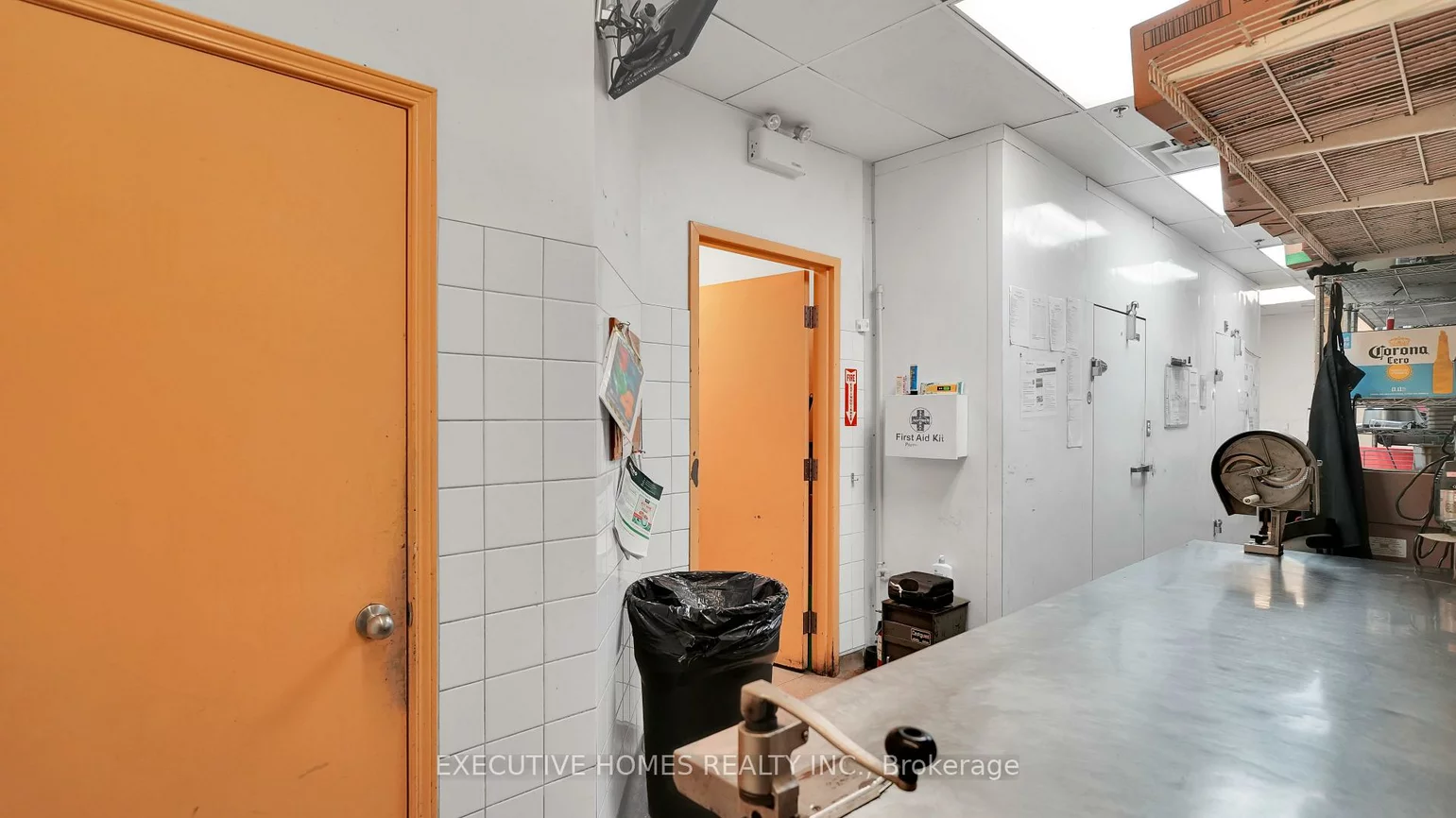 30, Famous, Pine Valley Business Park, Vaughan