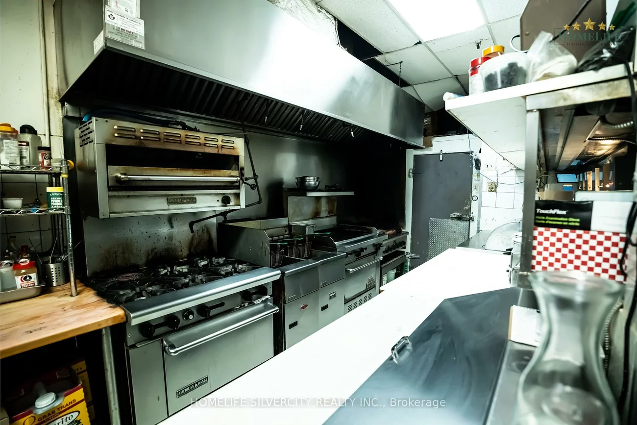 3300, Steeles, Vaughan Corporate Centre, Vaughan
