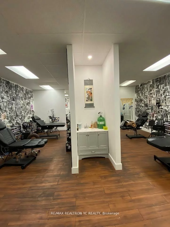 398, Steeles, Crestwood-Springfarm-Yorkhill, Vaughan