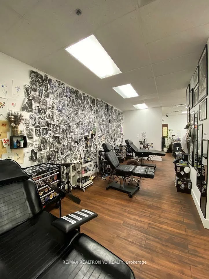 398, Steeles, Crestwood-Springfarm-Yorkhill, Vaughan