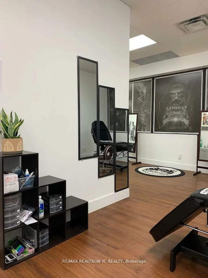 398, Steeles, Crestwood-Springfarm-Yorkhill, Vaughan
