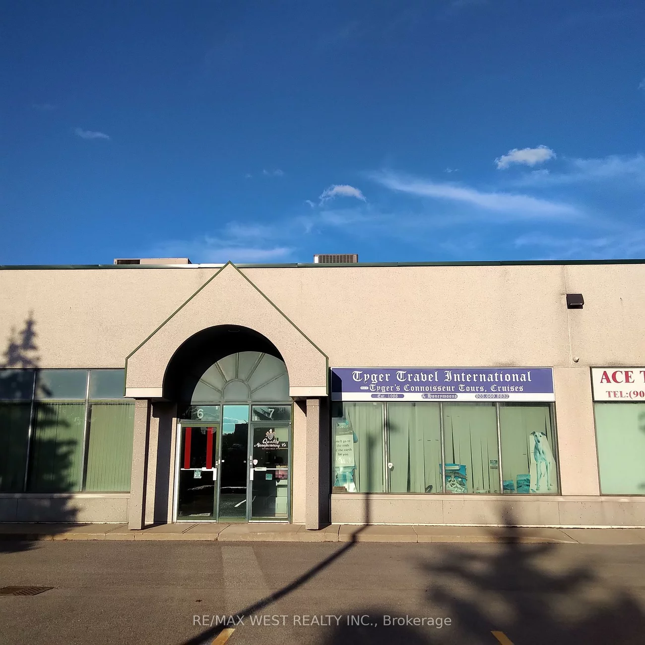 201, Spinnaker, Concord, Vaughan