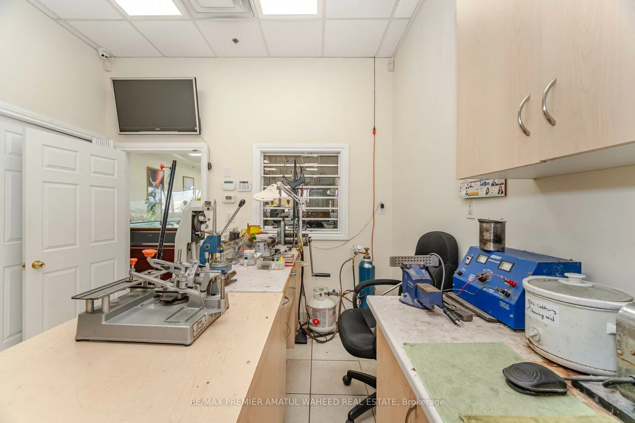 3255, Rutherford, Concord, Vaughan