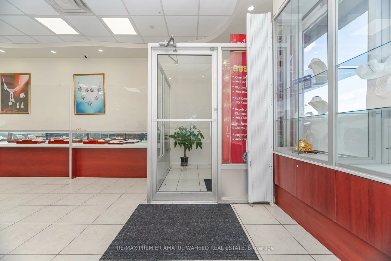 3255, Rutherford, Concord, Vaughan