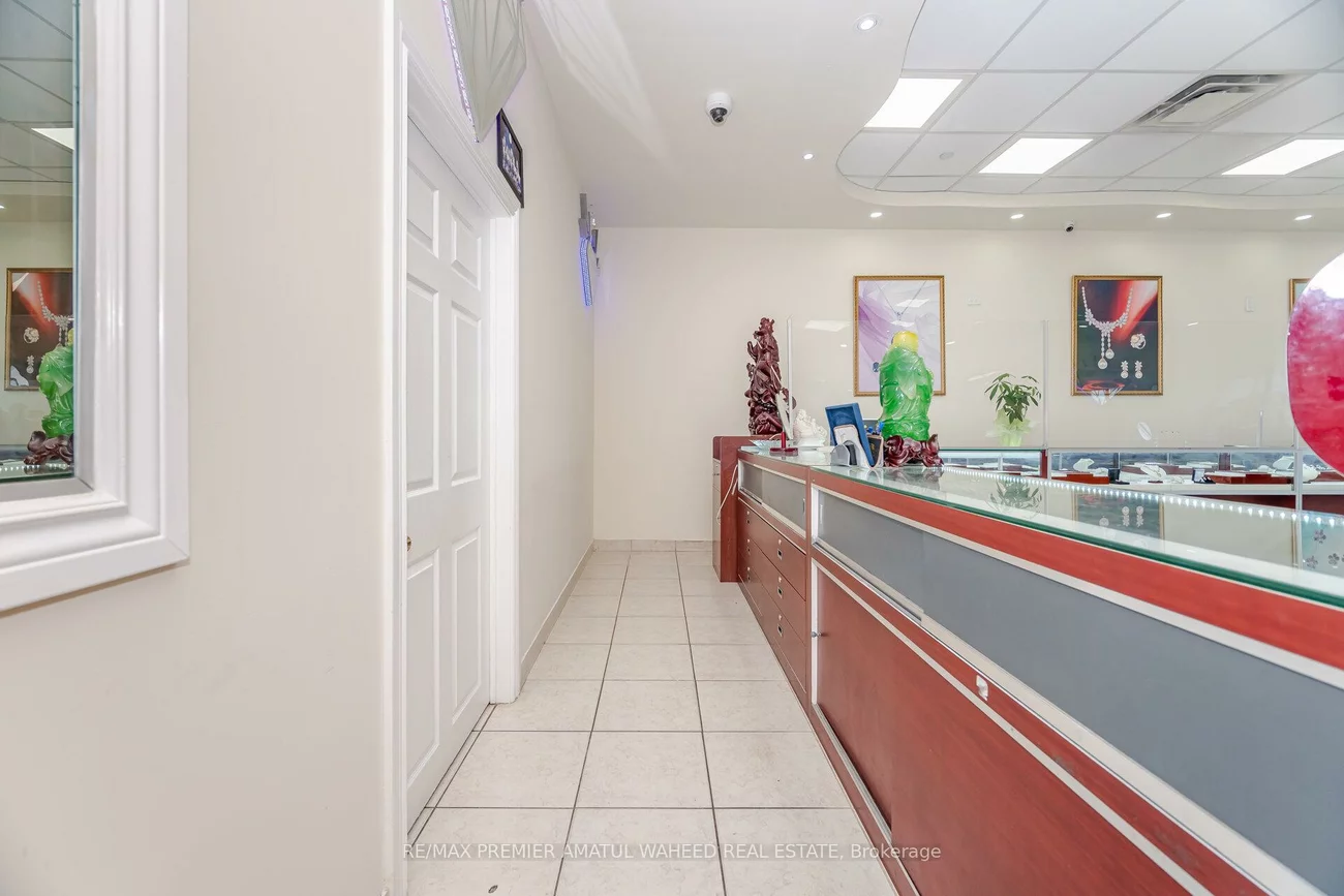 3255, Rutherford, Concord, Vaughan