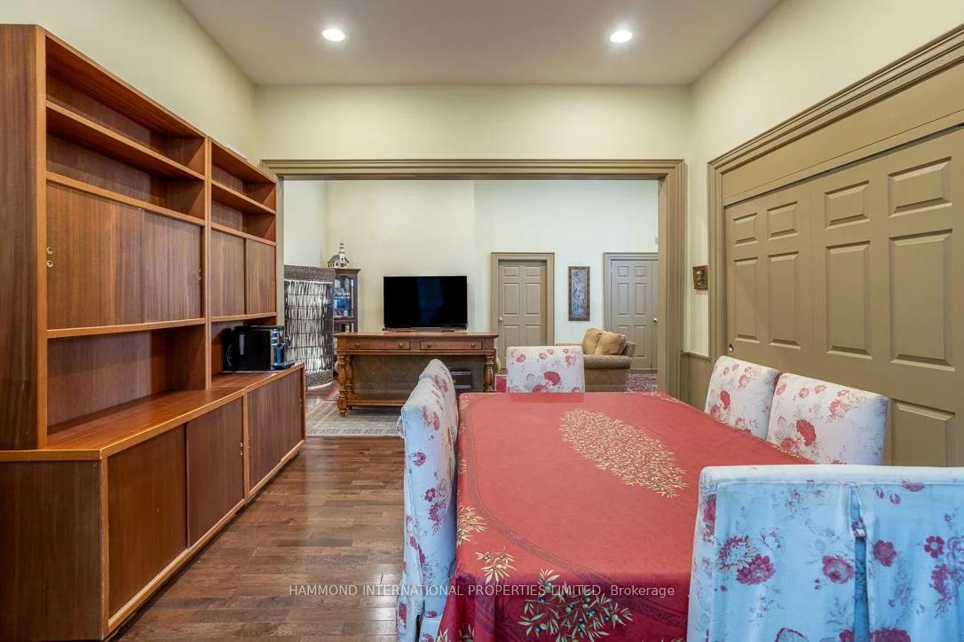 7788, Yonge, Uplands, Vaughan