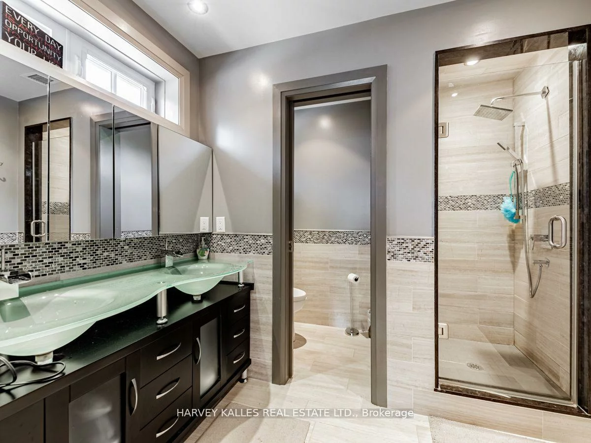 80, Centre, Uplands, Vaughan