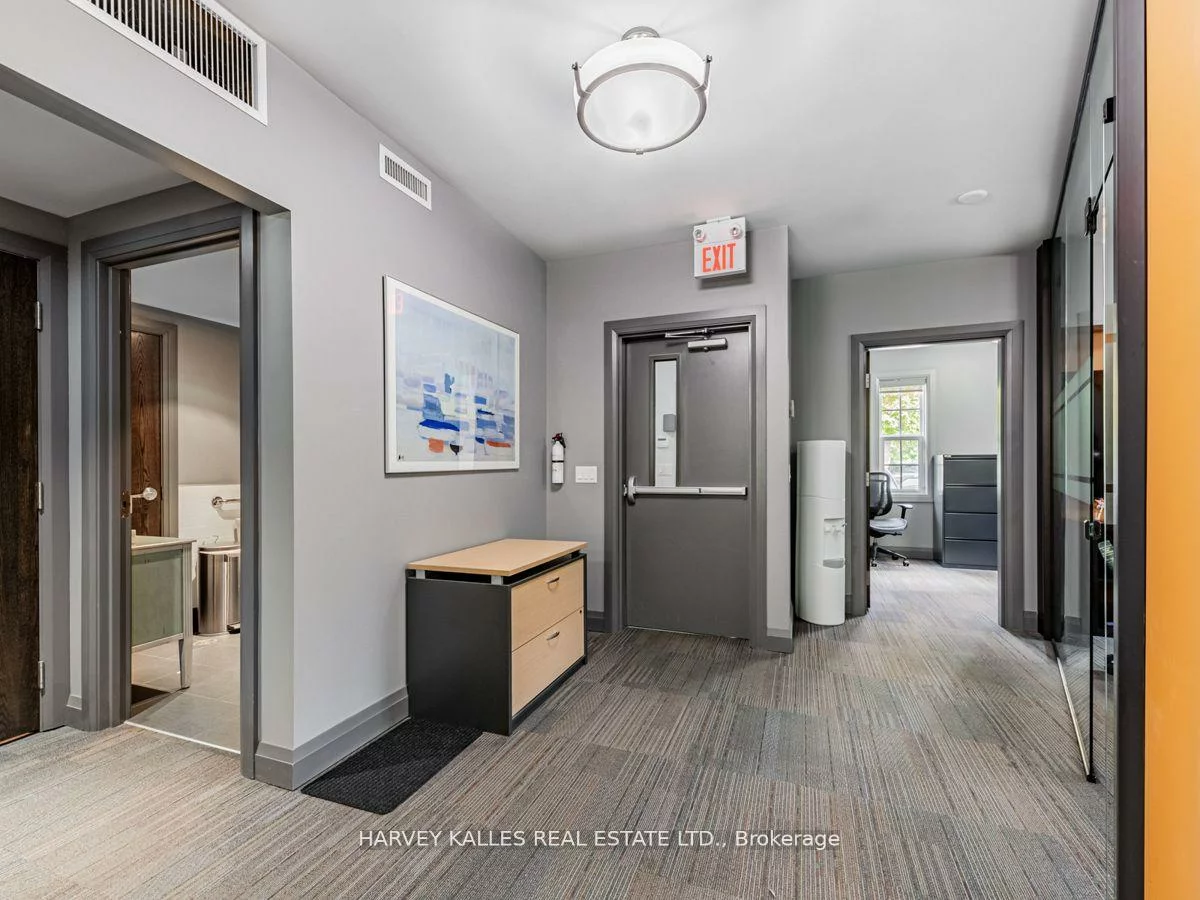 80, Centre, Uplands, Vaughan