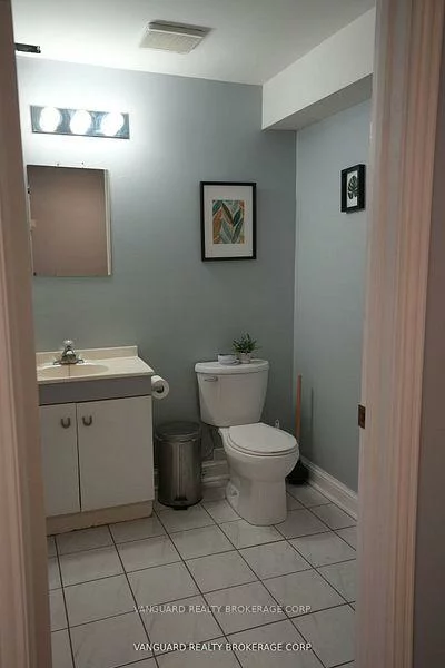 410, Chrislea, East Woodbridge, Vaughan