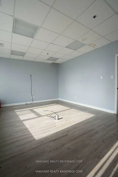 410, Chrislea, East Woodbridge, Vaughan